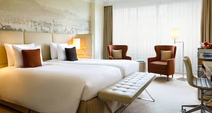 Renaissance Lucerne Hotel