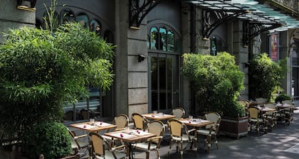 Renaissance Lucerne Hotel