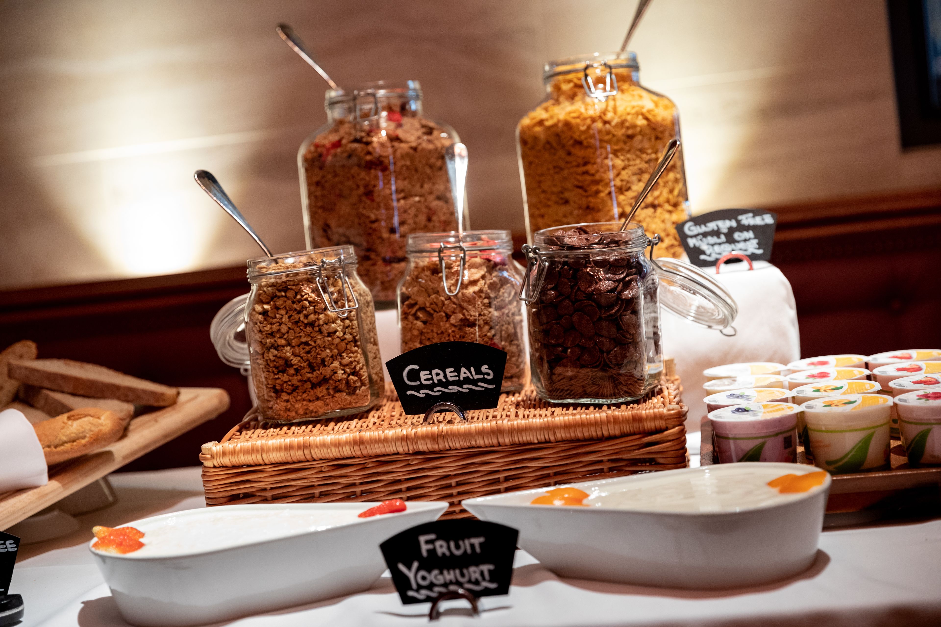daily full breakfast (chf 35 per person)