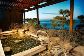 Behandlungsräume für Paare, Sauna, Thermalbad/Mineralquelle