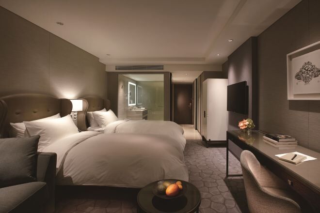 Premium bedding, down duvets, minibar, in-room safe