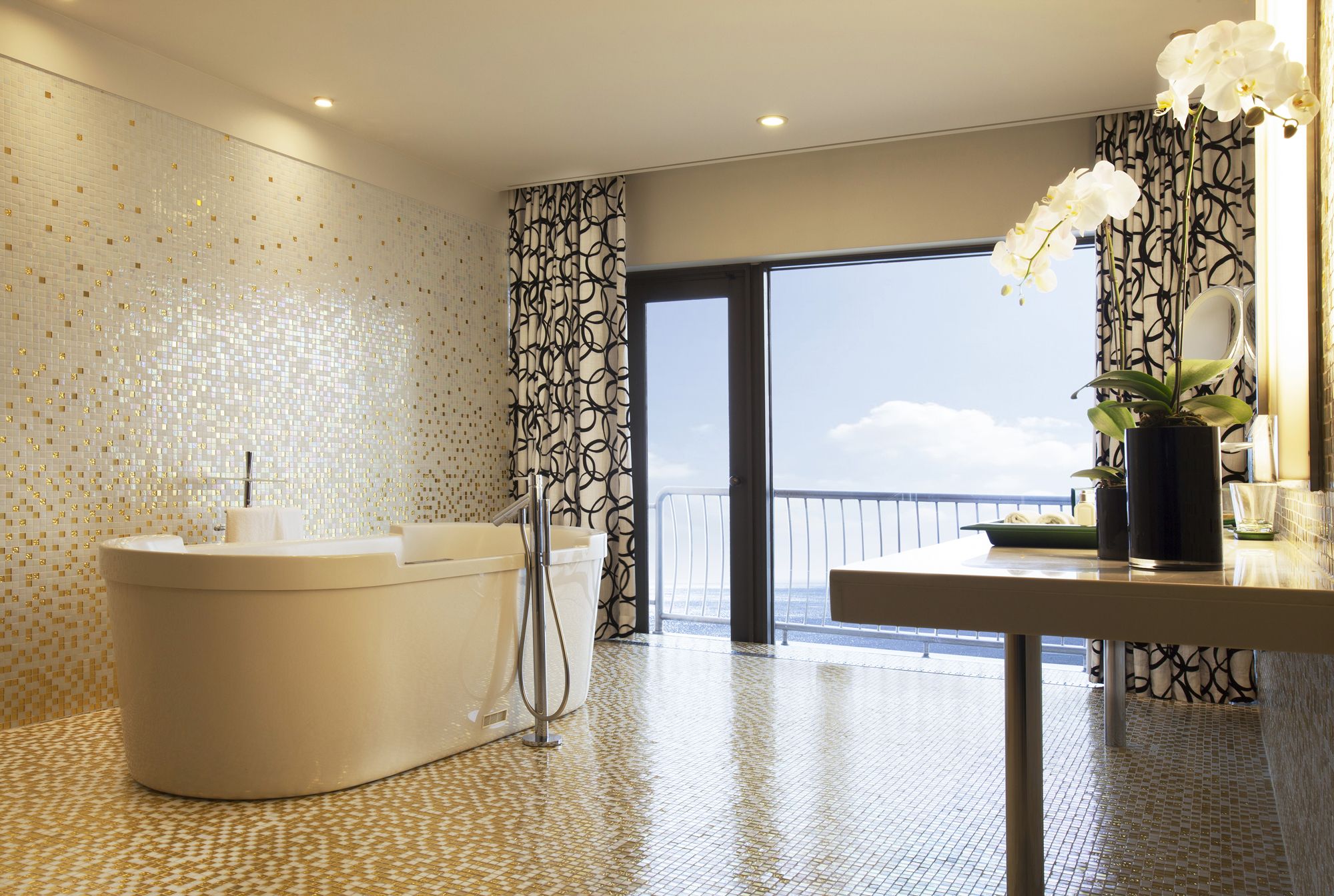 premium bedding, down duvets, minibar, in-room safe