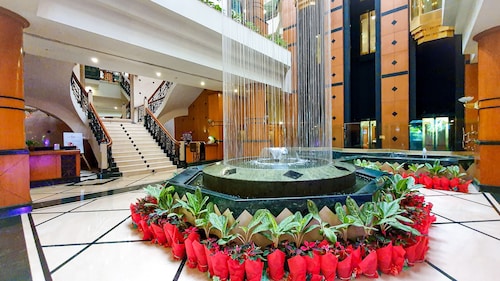 The Orchid Hotel Mumbai Vile Parle