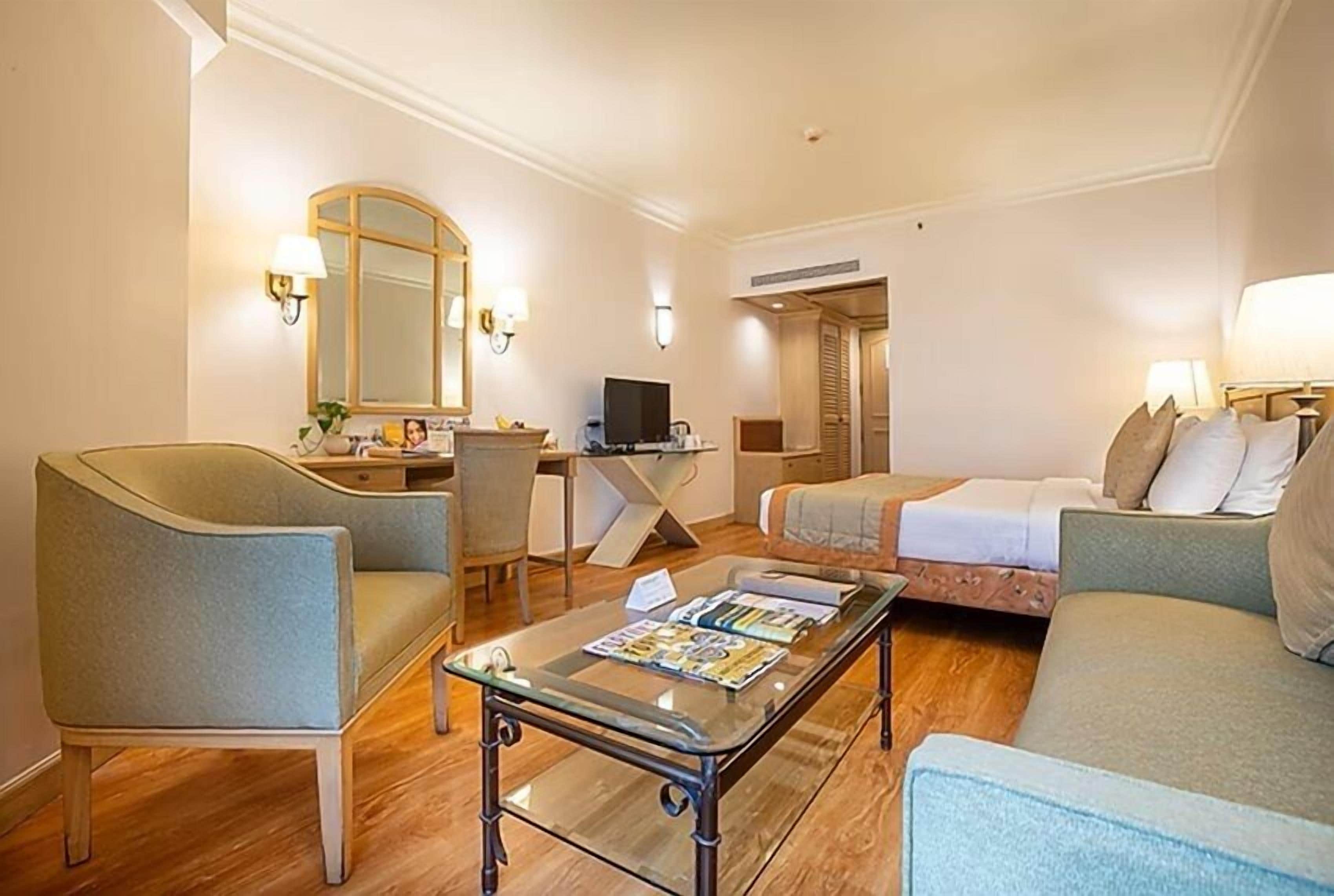 In-room safe, laptop workspace, blackout curtains, soundproofing
