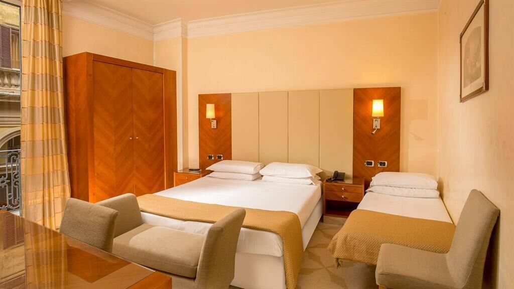 Habitación cuádruple, en edificio contiguo | Ropa de cama de alta calidad y minibar 