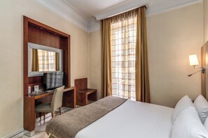 Doppelzimmer, Annex | Hochwertige Bettwaren, Minibar, Zimmersafe, Schreibtisch