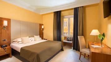 Premium bedding, minibar, in-room safe, desk