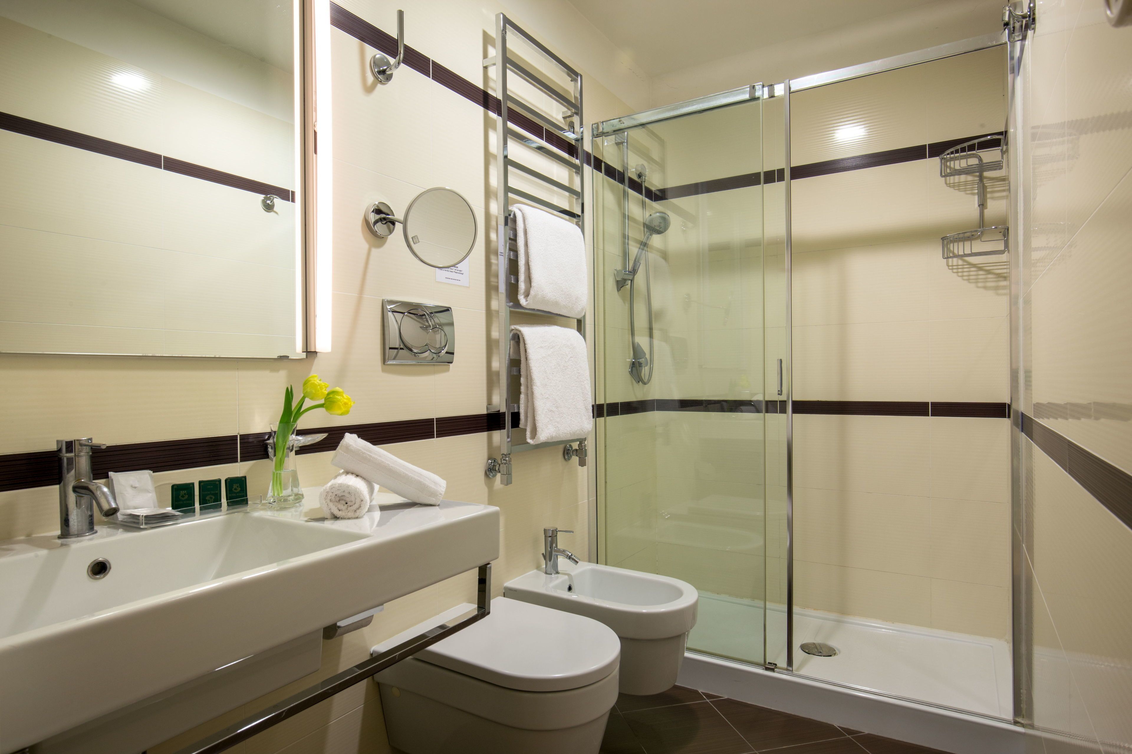 shower, rainfall showerhead, free toiletries, hair dryer