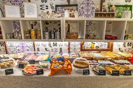 Daily buffet breakfast (EUR 5 per person)
