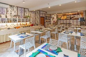 Daily buffet breakfast (EUR 5 per person)