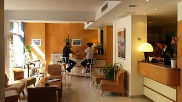 Lobby-Lounge
