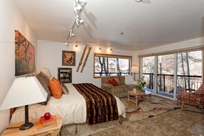 Individually decorated, individually furnished, laptop workspace - The Crestwood Condominiums (Snowmass Village)