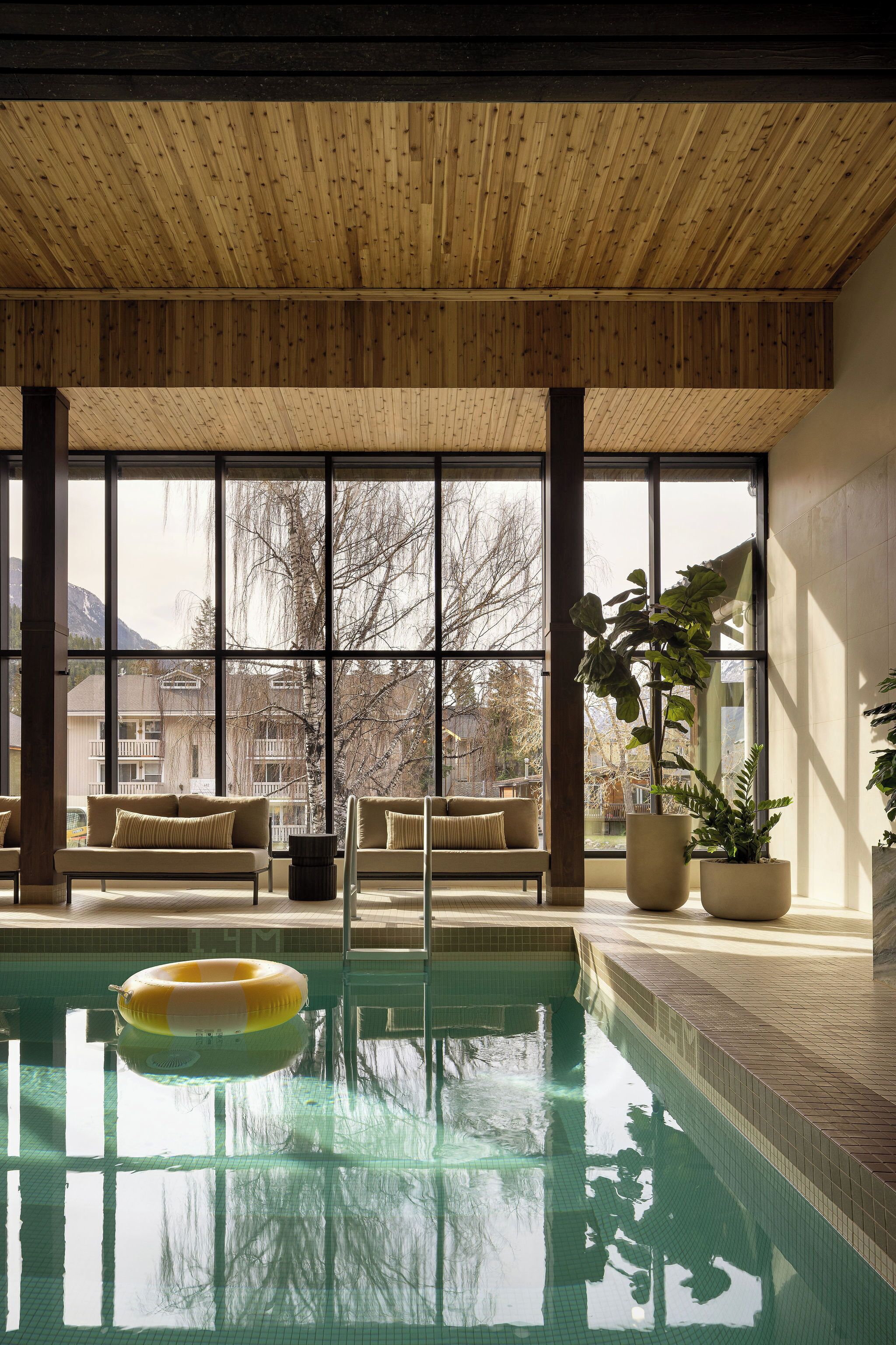 Indendørs pool