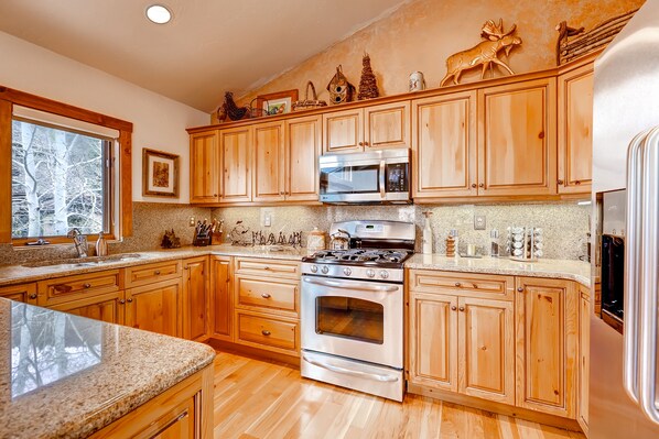 特級公寓客房, 4 間臥室 | 私人小型廚房 | 雪櫃、微波爐、焗爐、爐具