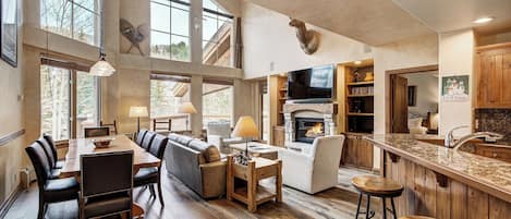 Condo, 3 Bedrooms (plus Loft) | Living area | Flat-screen TV, fireplace