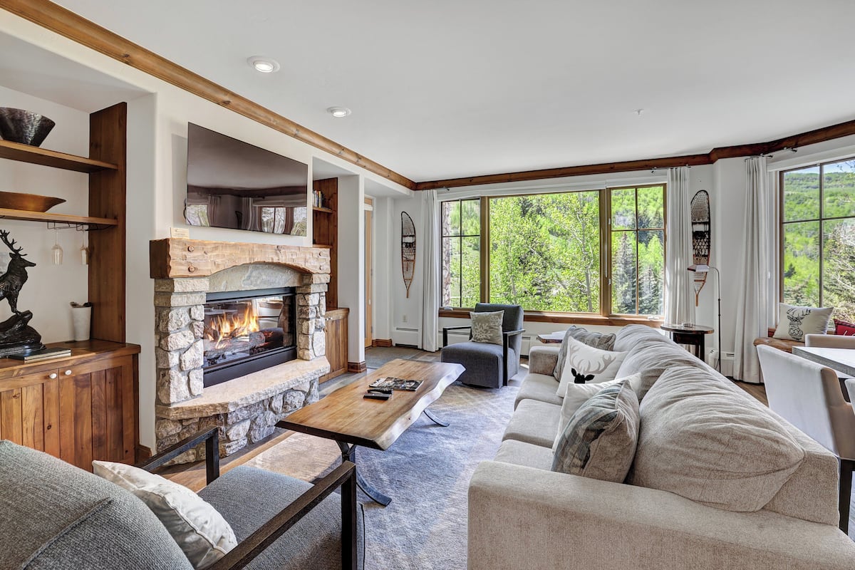 Premium Condo, 2 Bedrooms | Living area