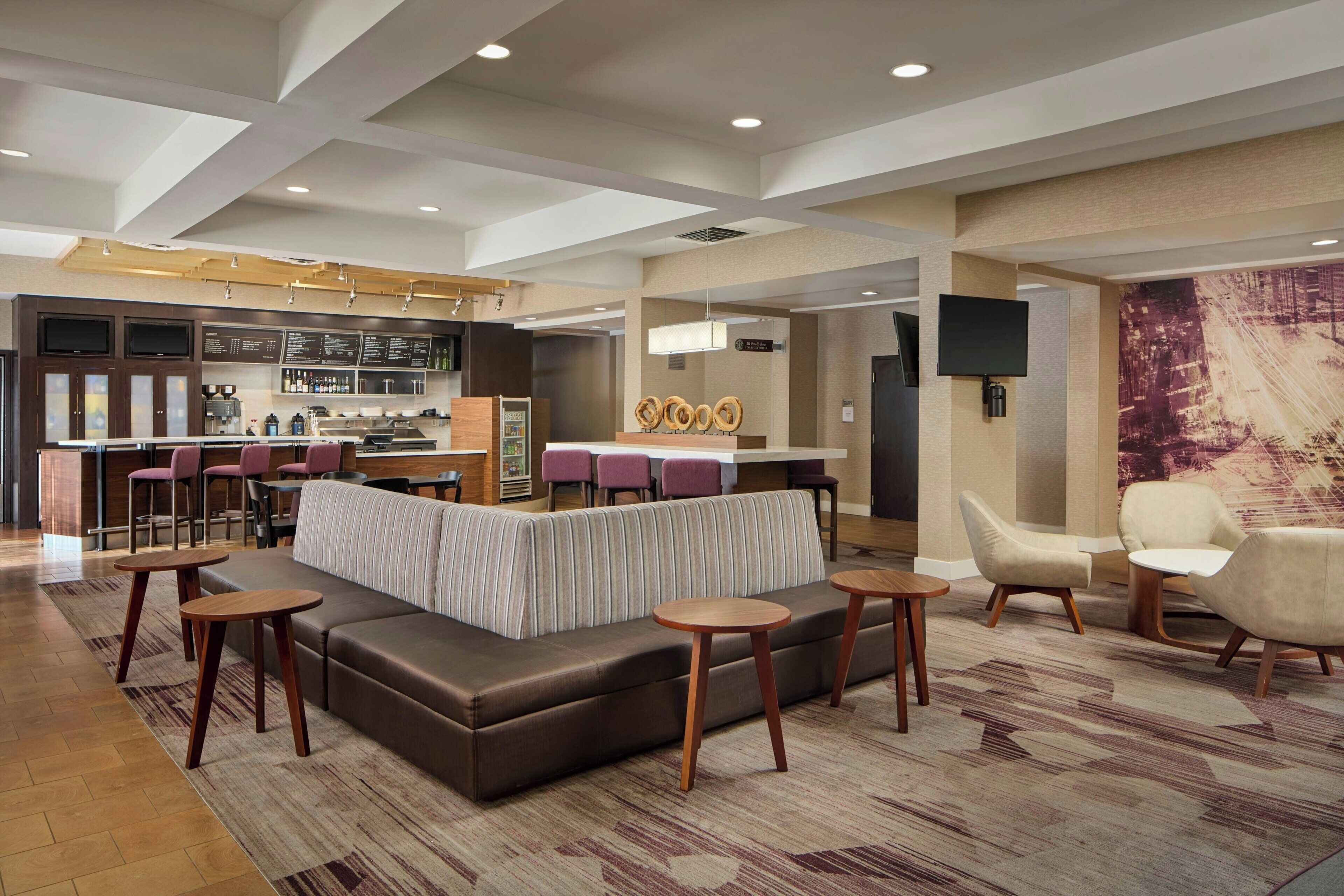 Se sirven desayunos, cenas y cocina americana 