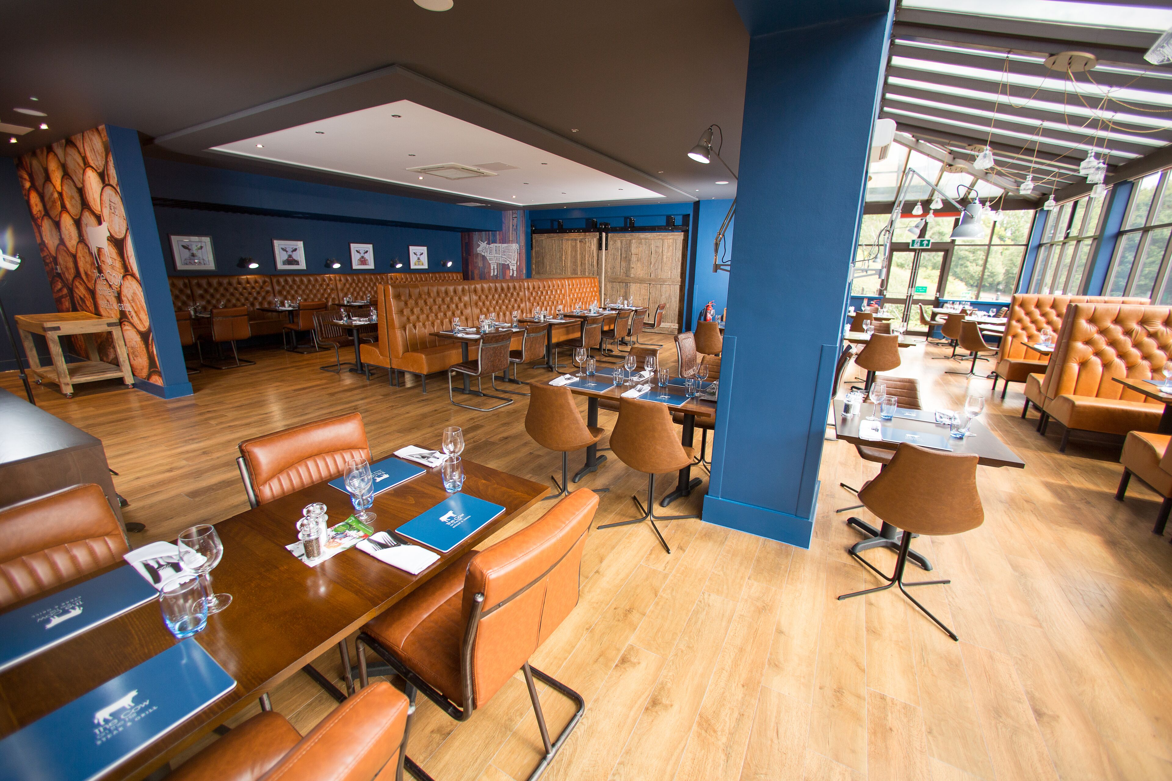 breakfast, lunch, dinner served; local cuisine, garden views