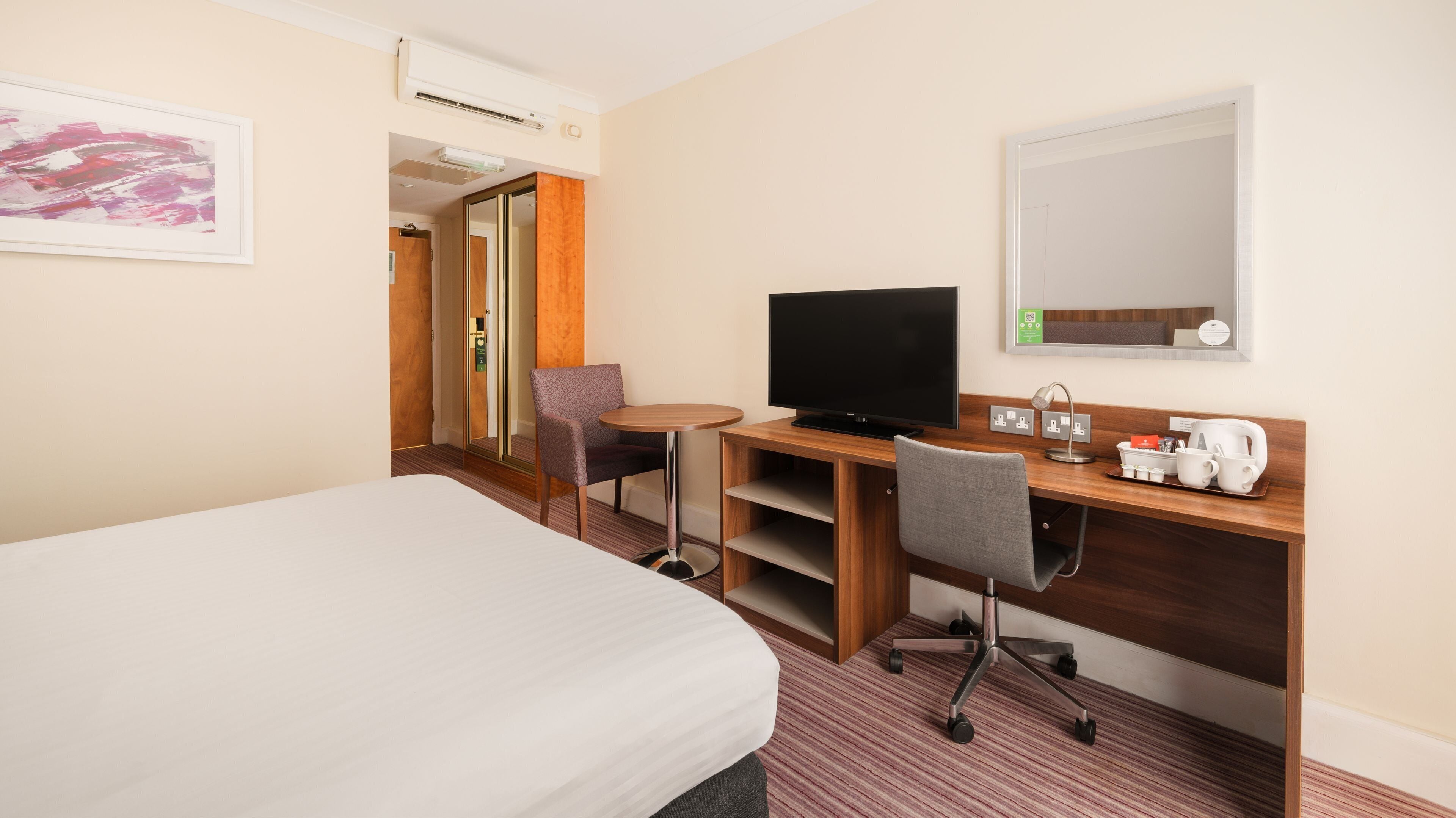 In-room safe, desk, laptop workspace, iron/ironing board