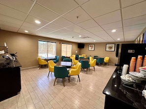 Free daily buffet breakfast