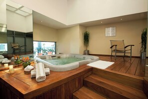 Baignoire à remous intérieure