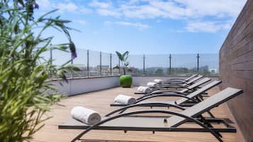 Sun deck
