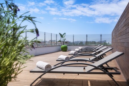 Sundeck