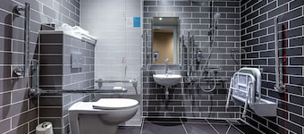 Holiday Inn Express London Hammersmith by IHG