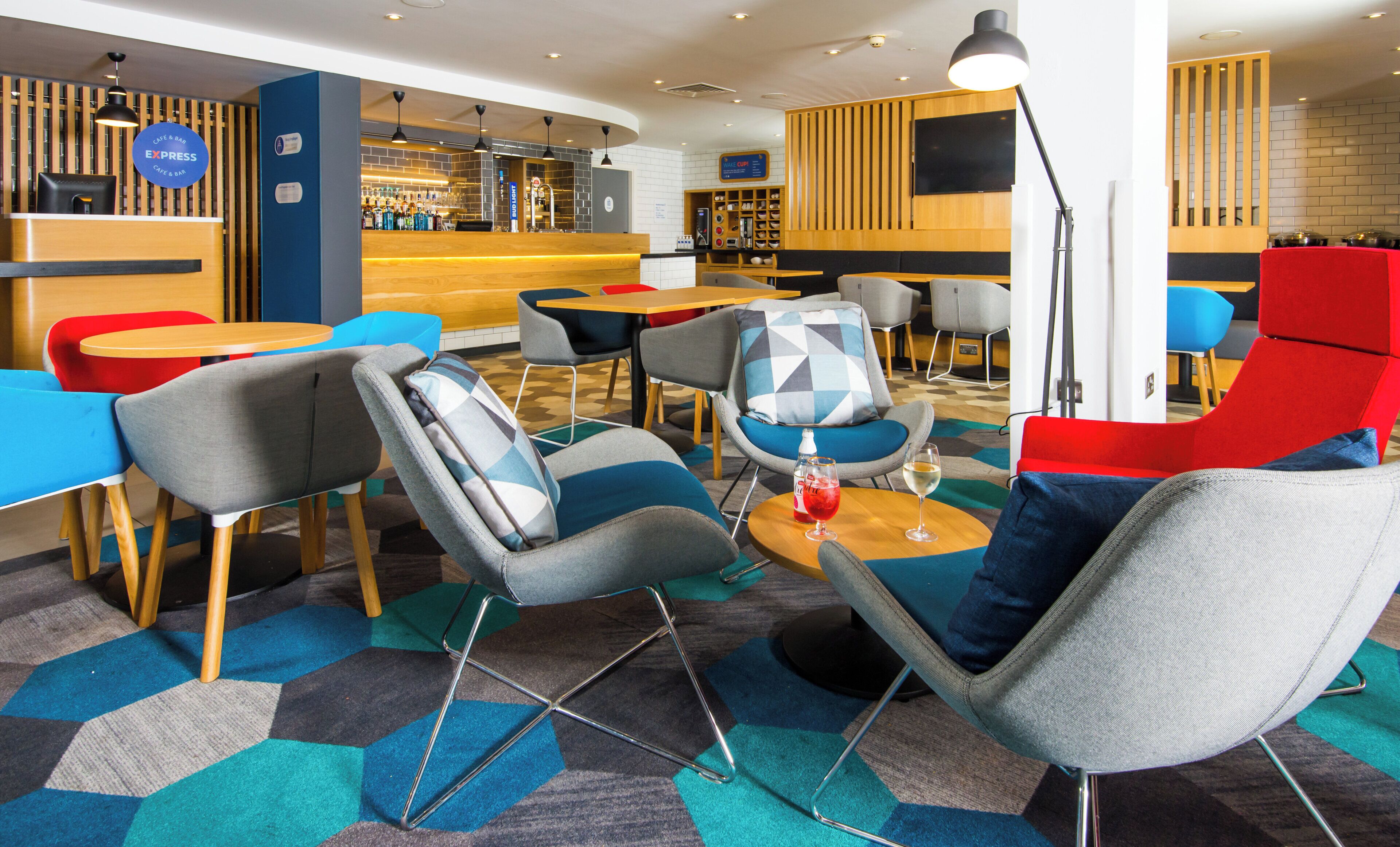 Foto - Holiday Inn Express London Hammersmith by IHG