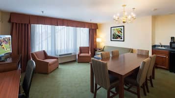 Suite, 1 King Bed, Non Smoking | Private kitchen