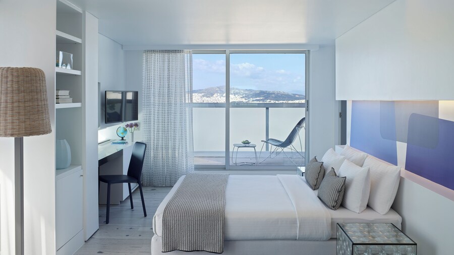 Fresh Hotel