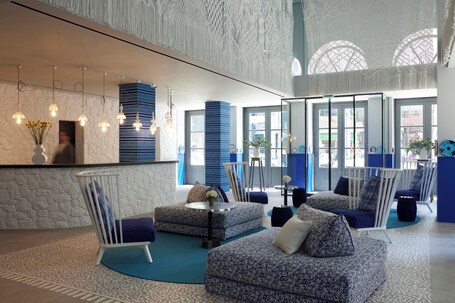 Fresh Hotel - Image 8