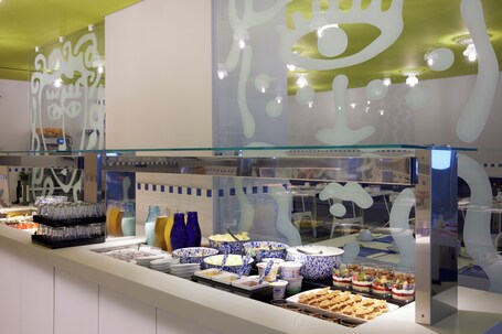 Fresh Hotel - Image 14