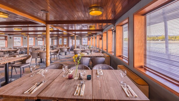 Unclassified image, 1 of 105, button - Fortuna Boat Hotel Budapest (Budapest)