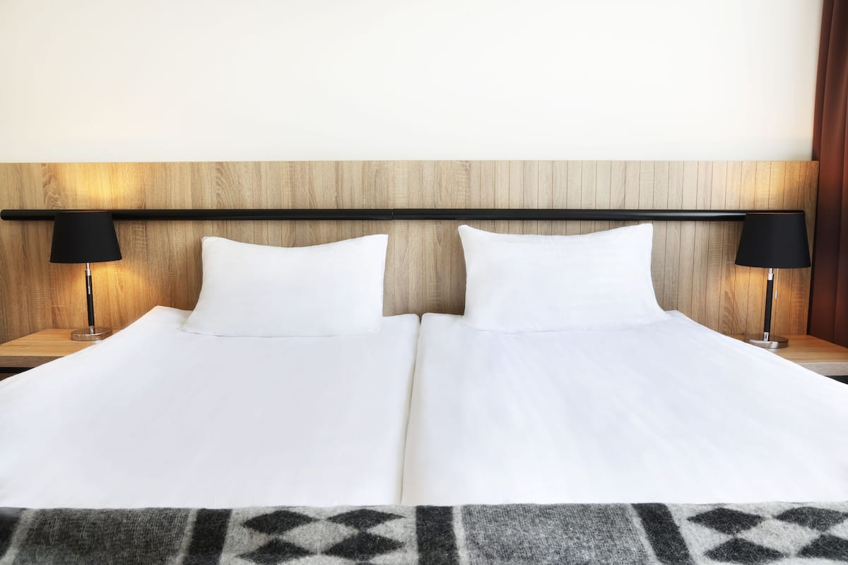 standard double or twin room | in-room safe, desk, free cots/infant beds, free wifi