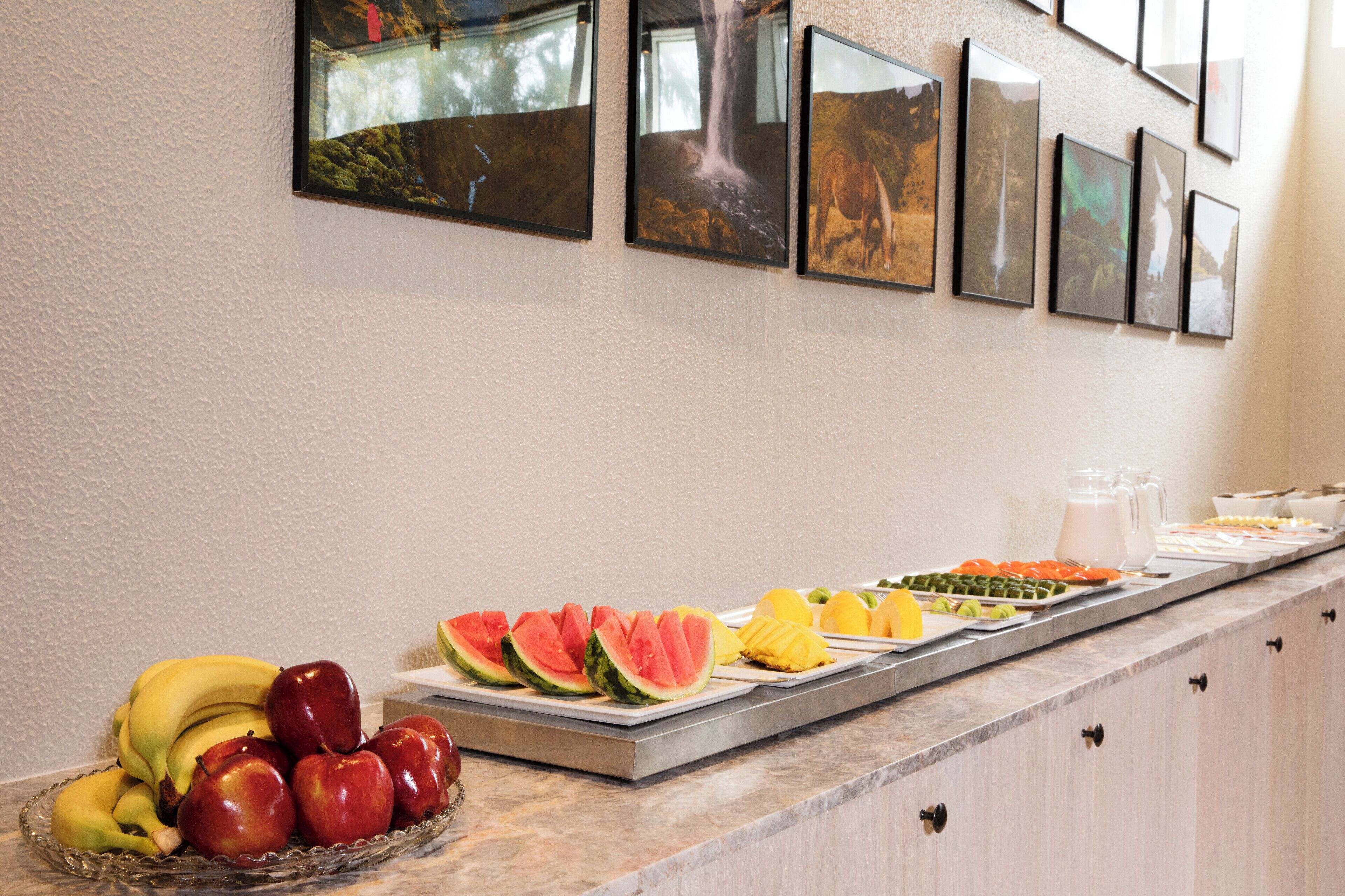 daily continental breakfast (isk 3500 per person)