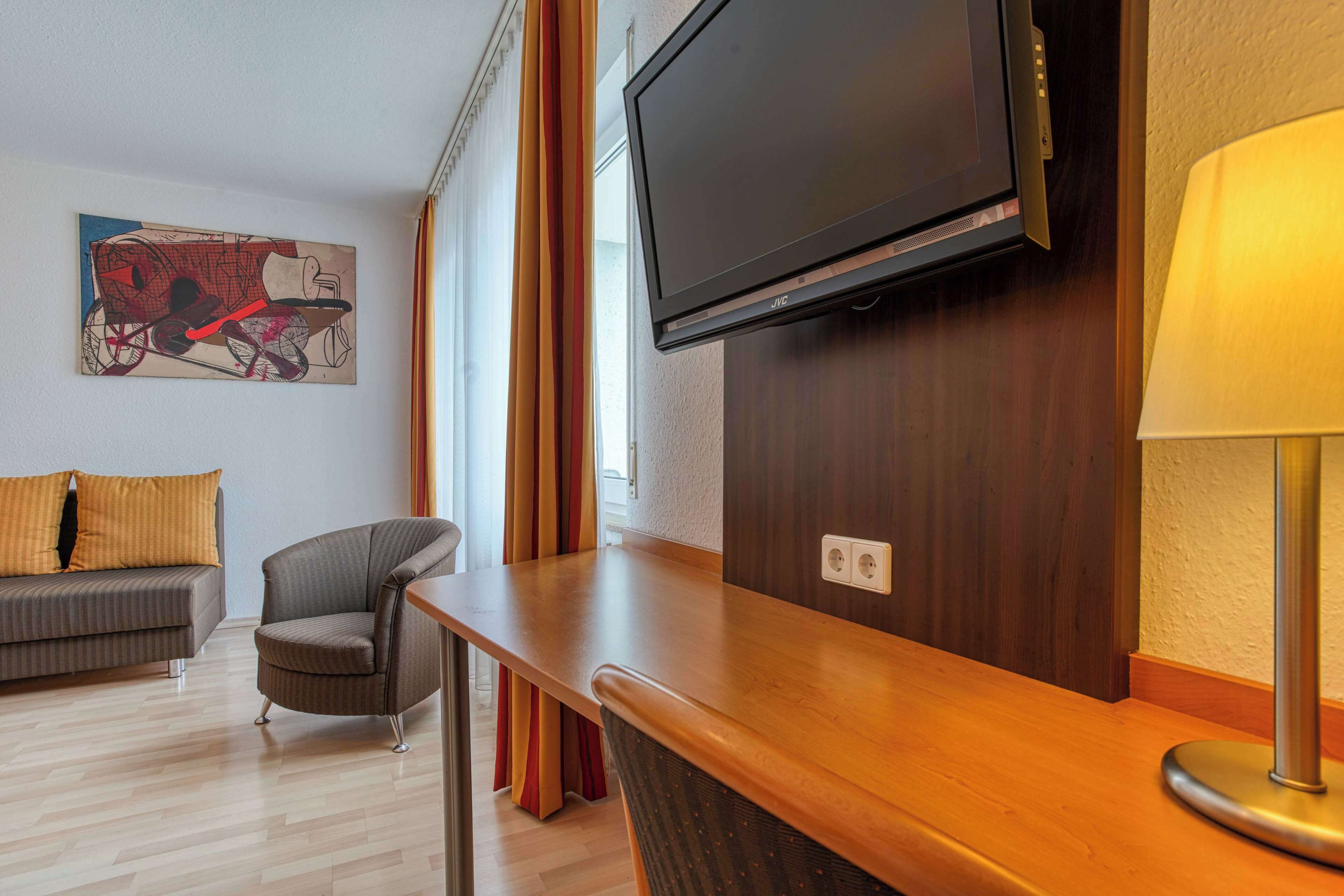 desk, blackout curtains, wifi, bed sheets