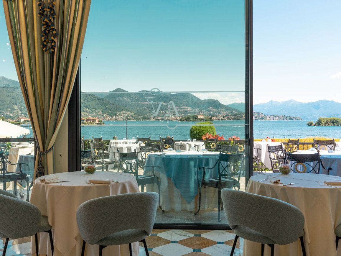 2 restaurants; breakfast, lunch, dinner and brunch served 