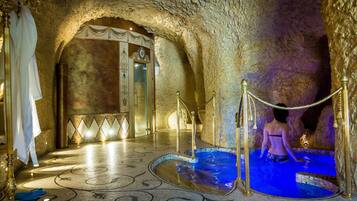 Couples treatment room(s), Turkish bath/hammam, body treatments