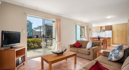 Apartment, 3 Bedrooms. C Mandurah Resort