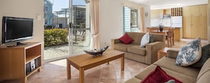 Apartment, 3 Bedrooms | Living area