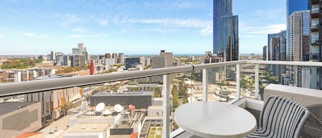 Deluxe Three Bedroom Apartment | Terrace/patio