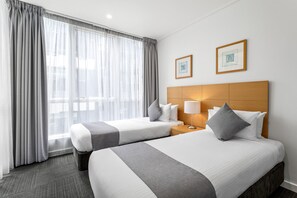 Two Bedroom Apartment | 2 bedrooms, in-room safe, desk, laptop workspace