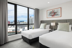 Executive Two Bedroom Apartment | In-room safe, desk, laptop workspace, blackout curtains - Quest Southbank (Southbank)