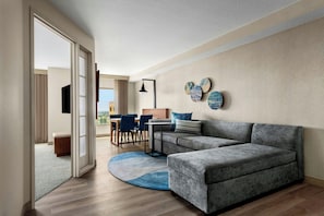 Suite, 2 Double Beds | Living room