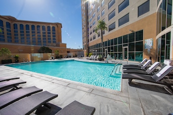 Anaheim Marriott Suites