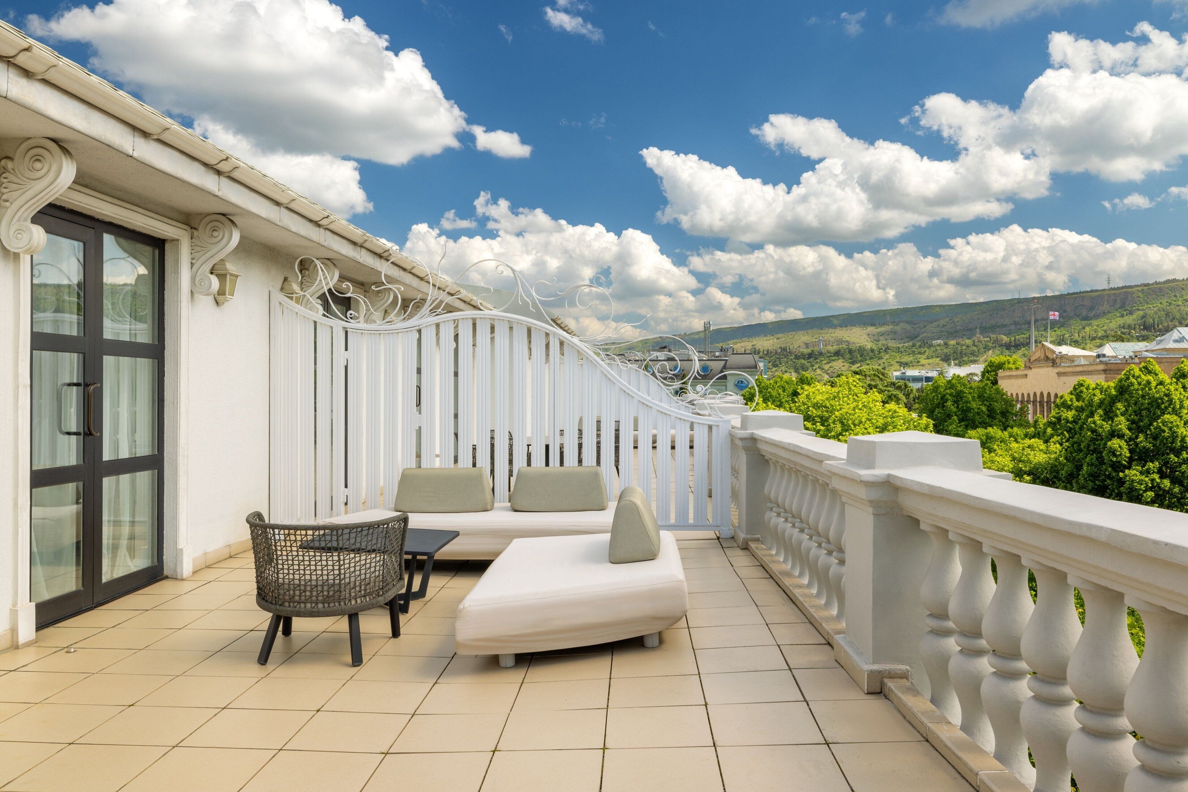 grand suite, 1 bedroom | 1 bedroom, minibar, in-room safe, desk