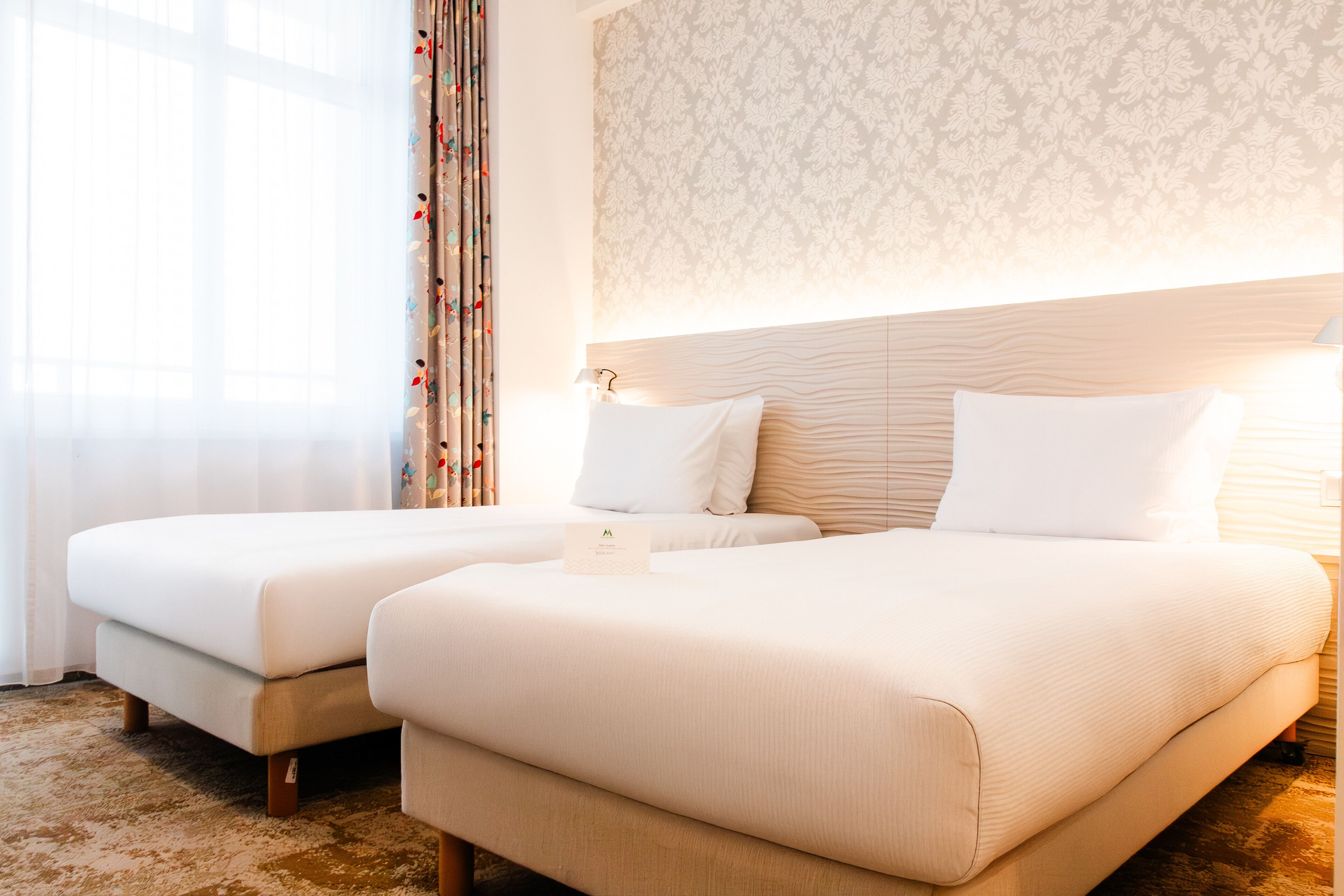 Standard Twin Room | In-room safe, desk, laptop workspace, blackout drapes