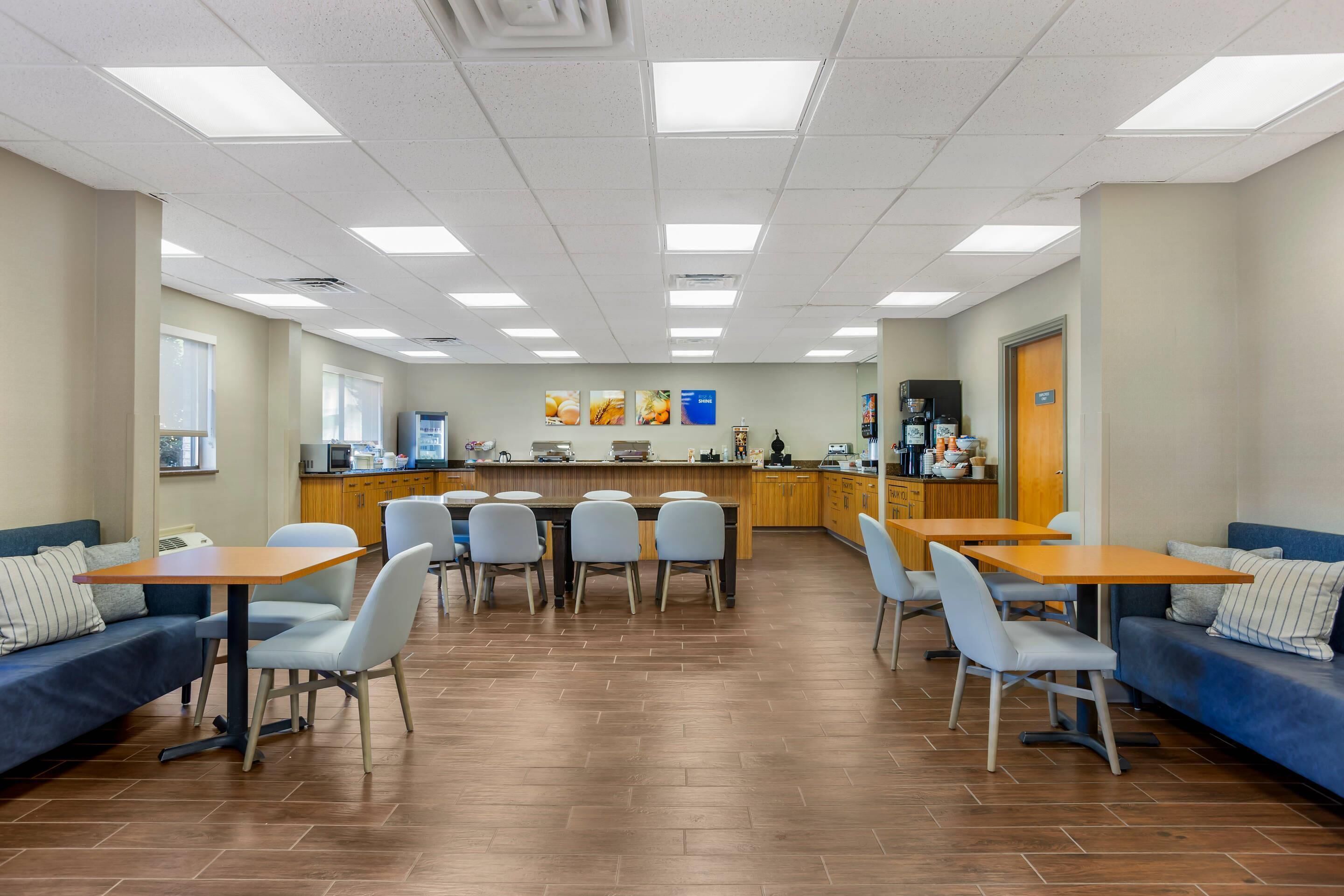 Desayuno continental gratuito y diario