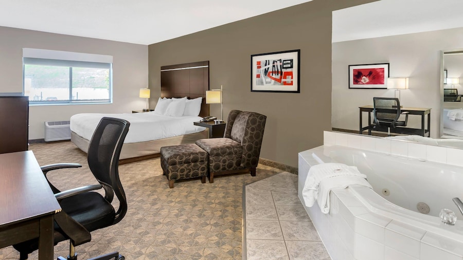 Comfort Inn Huntington near University area